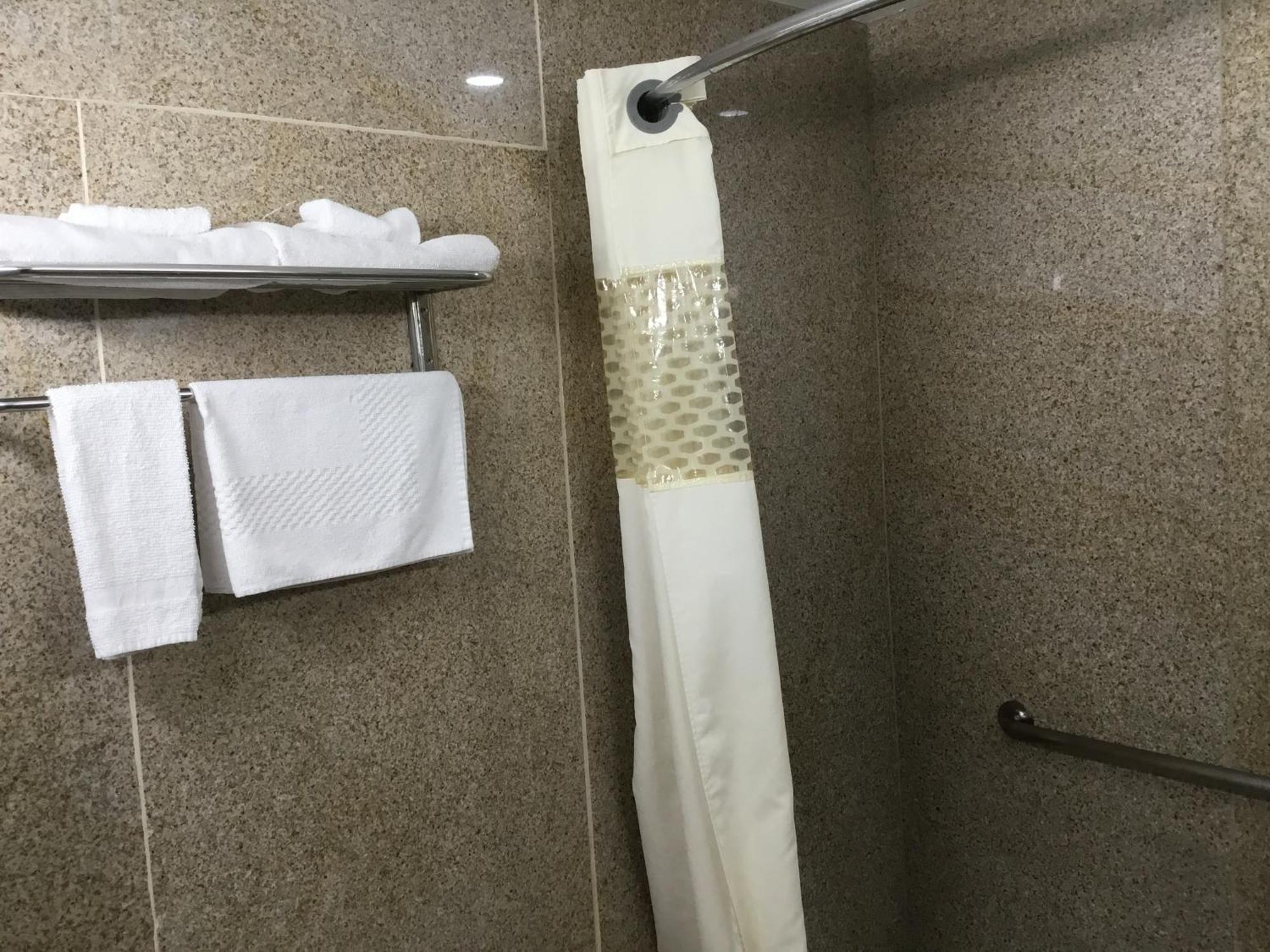Motel Budget